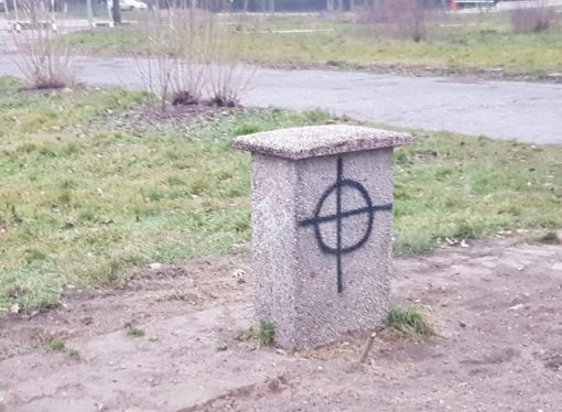 Skutki zastępowania pracy propagandą